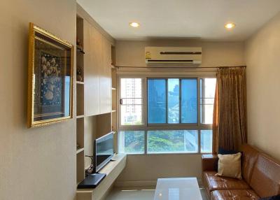 2-BR Condo at Q House Sathorn near BTS Krung Thon Buri