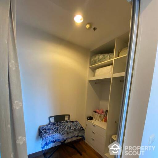 2-BR Condo at Q House Sathorn near BTS Krung Thon Buri