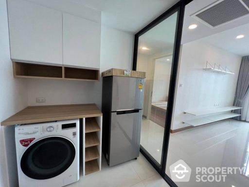 1-BR Condo at Supalai Premier Charoen Nakhon near BTS Krung Thon Buri