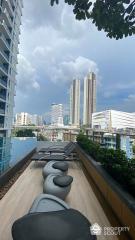 1-BR Condo at Supalai Premier Charoen Nakhon near BTS Krung Thon Buri