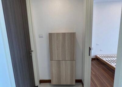 1-BR Condo at Supalai Premier Charoen Nakhon near BTS Krung Thon Buri