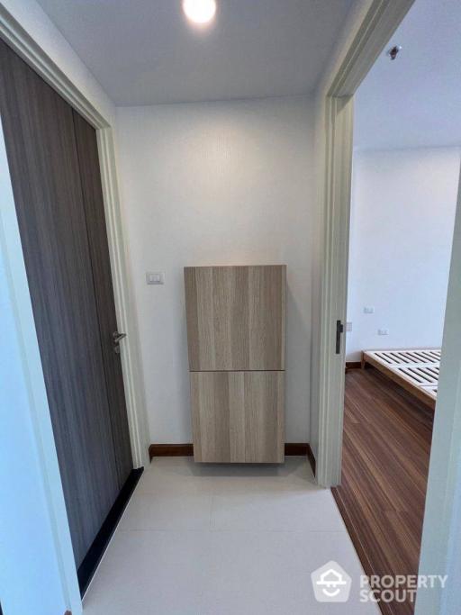 1-BR Condo at Supalai Premier Charoen Nakhon near BTS Krung Thon Buri