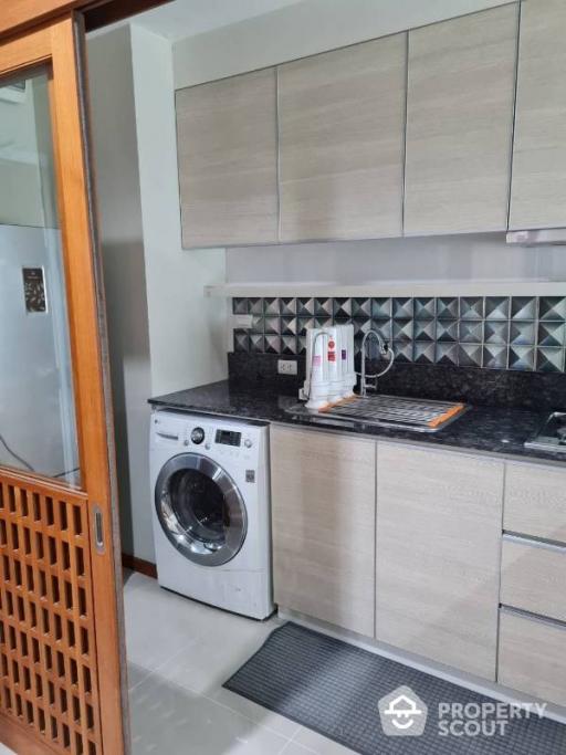 2-BR Condo at Aspire Rama 9 near MRT Phra Ram 9