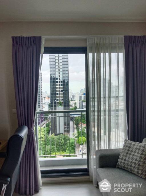 1-BR Condo at Rhythm Sukhumvit 36-38 near BTS Thong Lor