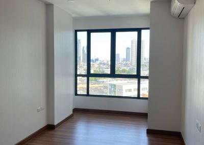 1-BR Condo at Supalai Premier Charoen Nakhon near BTS Krung Thon Buri