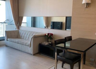 1-BR Condo at Rhythm Sukhumvit 44/1 near BTS Phra Khanong