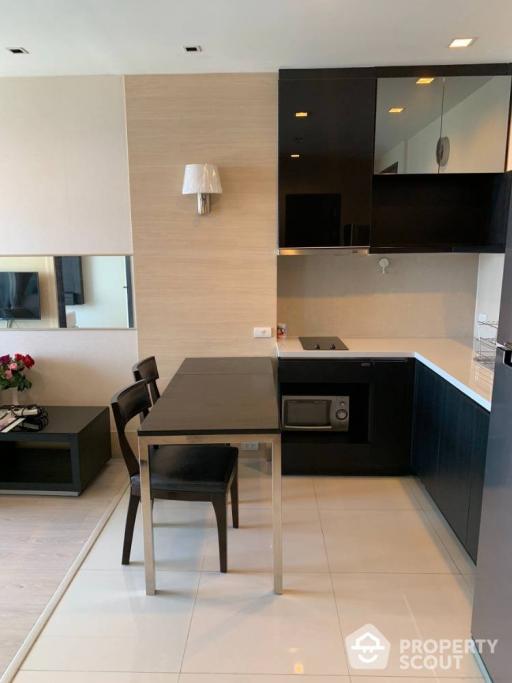 1-BR Condo at Rhythm Sukhumvit 44/1 near BTS Phra Khanong