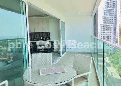 Cozy Beach View Condo for Sale in Pratumnak