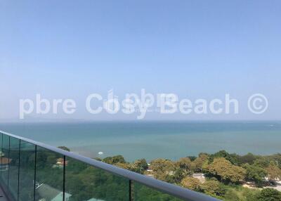 Cozy Beach View Condo for Sale in Pratumnak