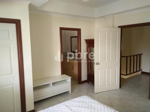 Suwattana Garden Village Town house for Sale