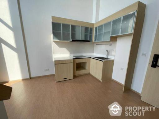 2-BR Condo at Maru Ekkamai 2 near BTS Ekkamai