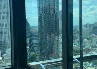 1-BR Condo at The Address Sathorn near BTS Chong Nonsi