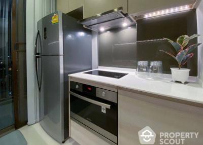 1-BR Condo at The Room Bts Wongwianyai near BTS Wongwian Yai