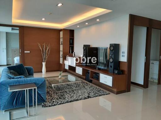 Montrari Penthouse Jomtien Condo for Sale