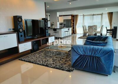 Montrari Penthouse Jomtien Condo for Sale