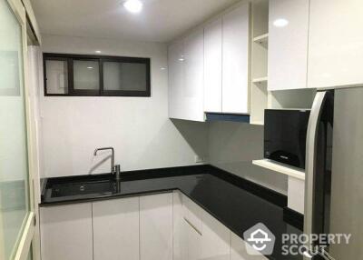 2-BR Condo at Lumpini Place Phahol-Saphankhwai near BTS Saphan Khwai