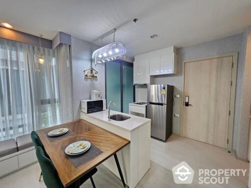 1-BR Condo at Rhythm Sukhumvit 42 near BTS Ekkamai