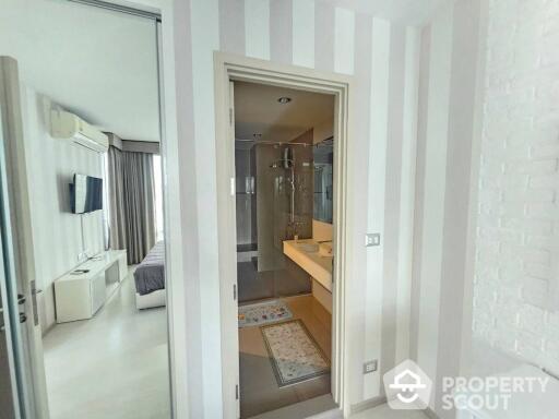 1-BR Condo at Rhythm Sukhumvit 42 near BTS Ekkamai