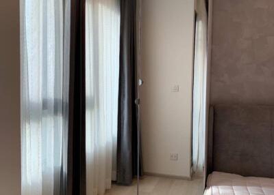 1-BR Condo at Life One Wireless near BTS Phloen Chit