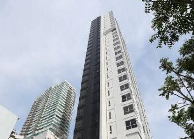 1-BR Condo at Hq Thonglor near BTS Thong Lor