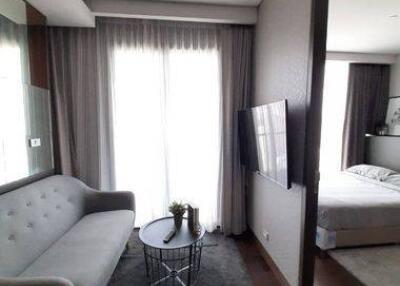 1-BR Condo at The Lumpini 24 near BTS Phrom Phong