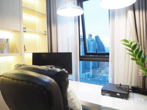 2-BR Condo at Life Asoke near ARL Makkasan