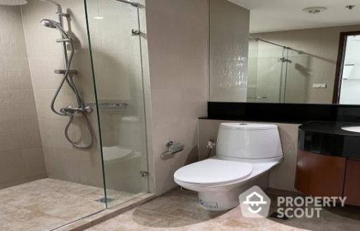 2-BR Condo at Baan Rajprasong Condominium near BTS Ratchadamri