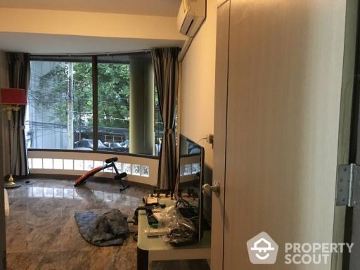 5-BR Townhouse near BTS Krung Thon Buri