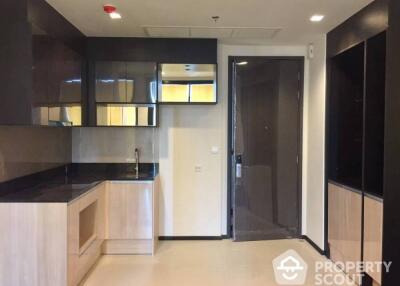 1-BR Condo at Edge Sukhumvit 23 near MRT Sukhumvit