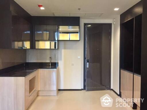 1-BR Condo at The Edge Sukhumvit 23 near MRT Sukhumvit