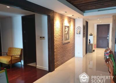 4-BR Condo at The Oleander near BTS Nana