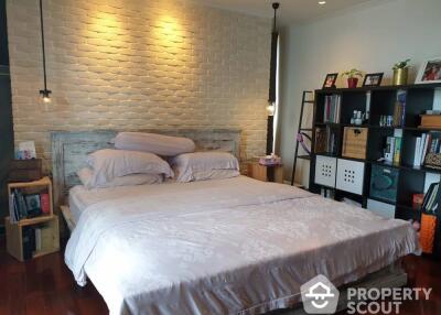 4-BR Condo at The Oleander near BTS Nana