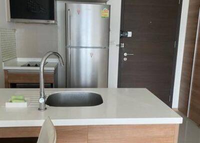 1-BR Condo at Rhythm Sukhumvit 50 near BTS On Nut