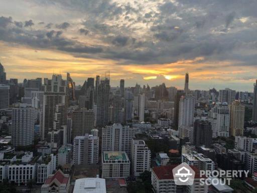 1-BR Condo at The Esse Asoke near MRT Sukhumvit