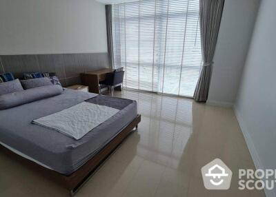 3-BR Condo at Athenee Residence near BTS Phloen Chit