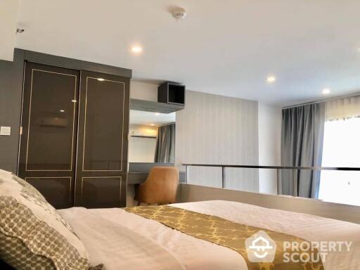 1-BR Condo at Knightsbridge Prime Sathorn near BTS Chong Nonsi