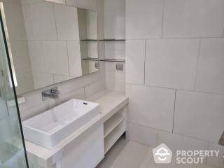 1-BR Condo at The Bangkok Sathorn near BTS Surasak