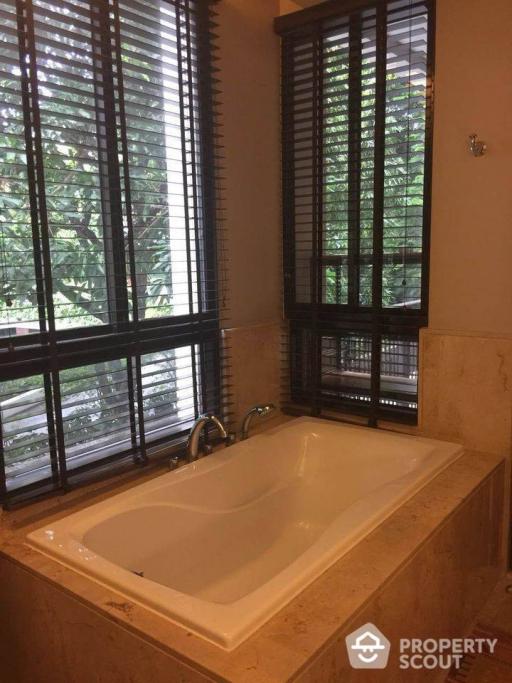 1-BR Apt. near BTS Phrom Phong