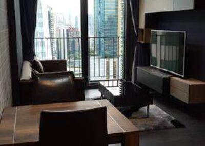 1-BR Condo at The Edge Sukhumvit 23 near MRT Sukhumvit