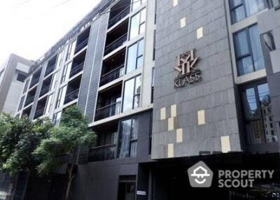 1-BR Condo at Klass Langsuan near BTS Chit Lom