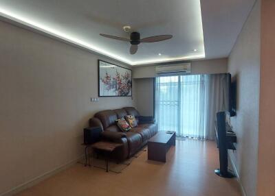 1-BR Condo at Tidy Deluxe Sukhumvit 34 near BTS Thong Lor