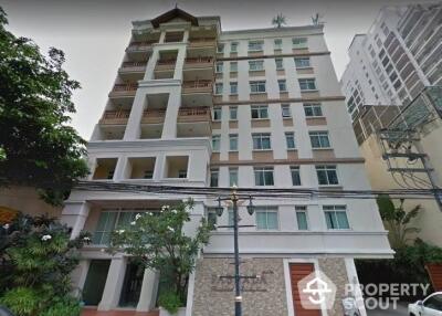 2-BR Condo at Pabhada Silom Condominium near BTS Surasak