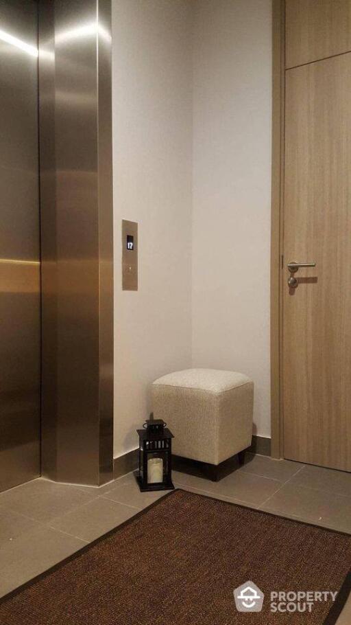 1-BR Condo at Noble Ploenchit near BTS Phloen Chit