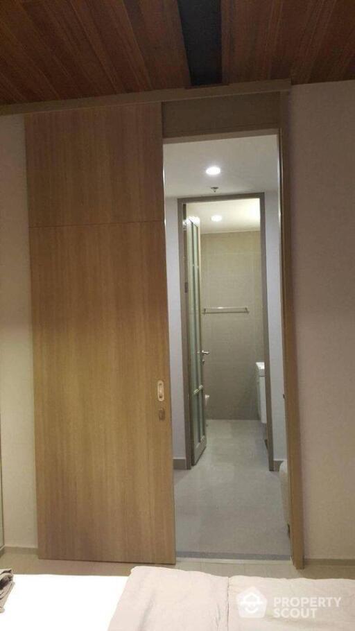 1-BR Condo at Noble Ploenchit near BTS Phloen Chit