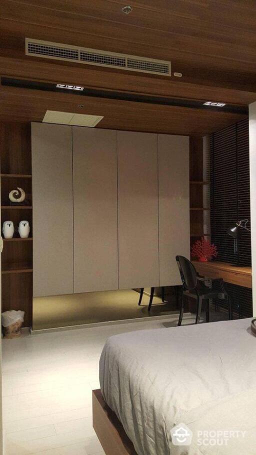 1-BR Condo at Noble Ploenchit near BTS Phloen Chit