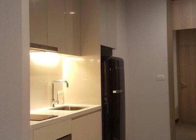 1-BR Condo at Noble Ploenchit near BTS Phloen Chit