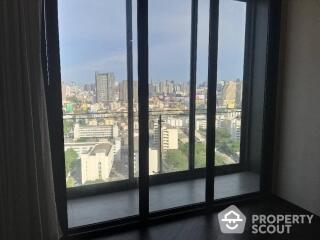 2-BR Condo at The Monument Sanampao near BTS Ari