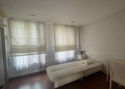 3-BR Townhouse in Bang Na Tai