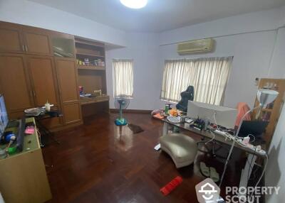 4-BR House in Bang Na Tai