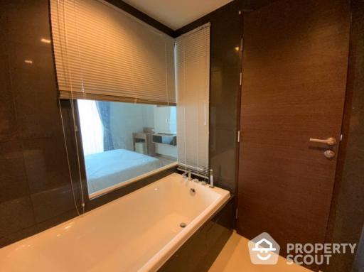 1-BR Condo at Rhythm Sathorn near BTS Saphan Taksin